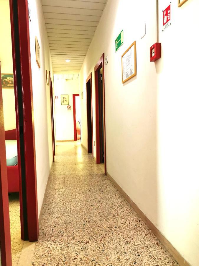 Hotel Ideale Young People Under 40 Rimini Exterior foto