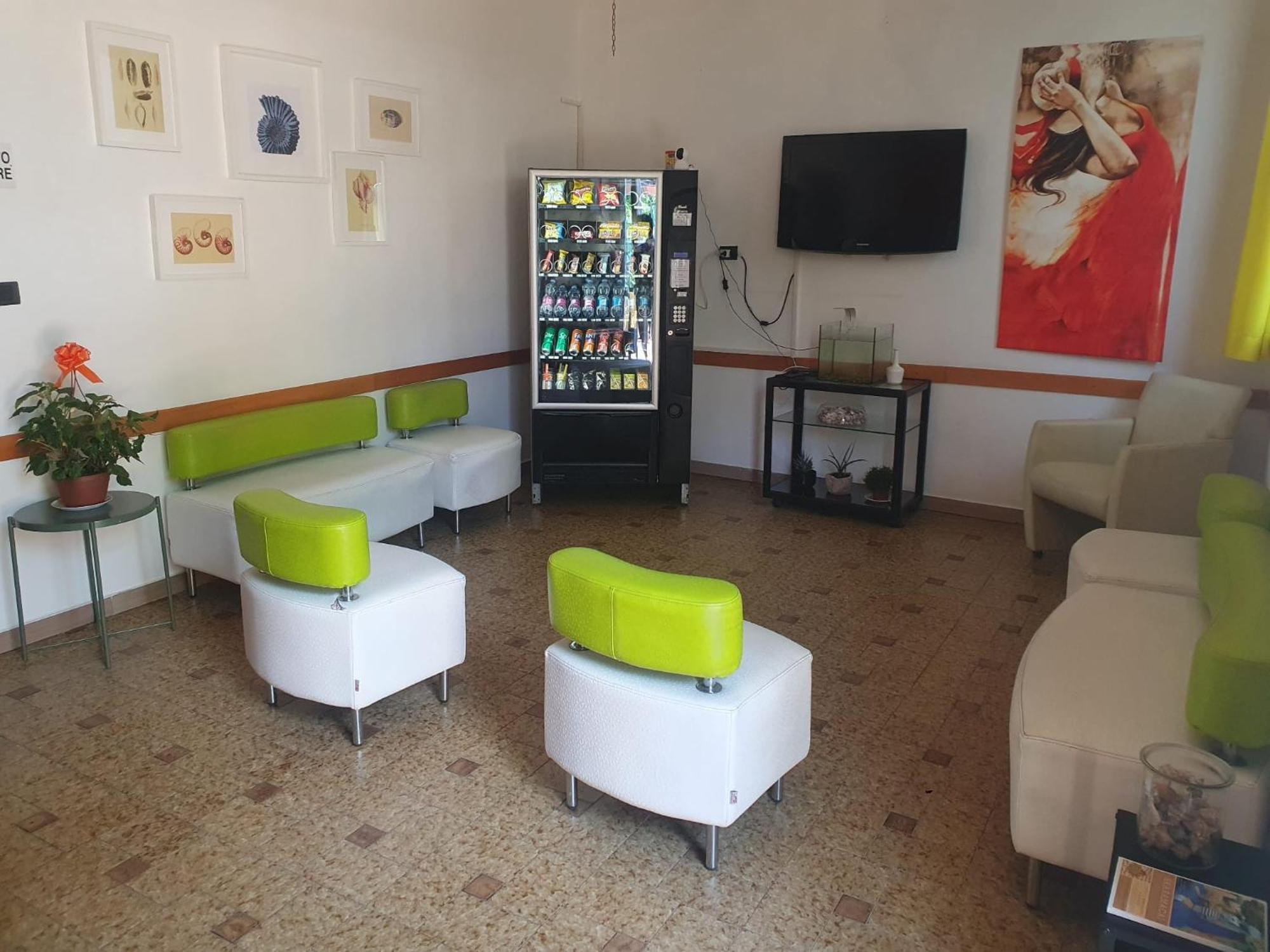 Hotel Ideale Young People Under 40 Rimini Exterior foto